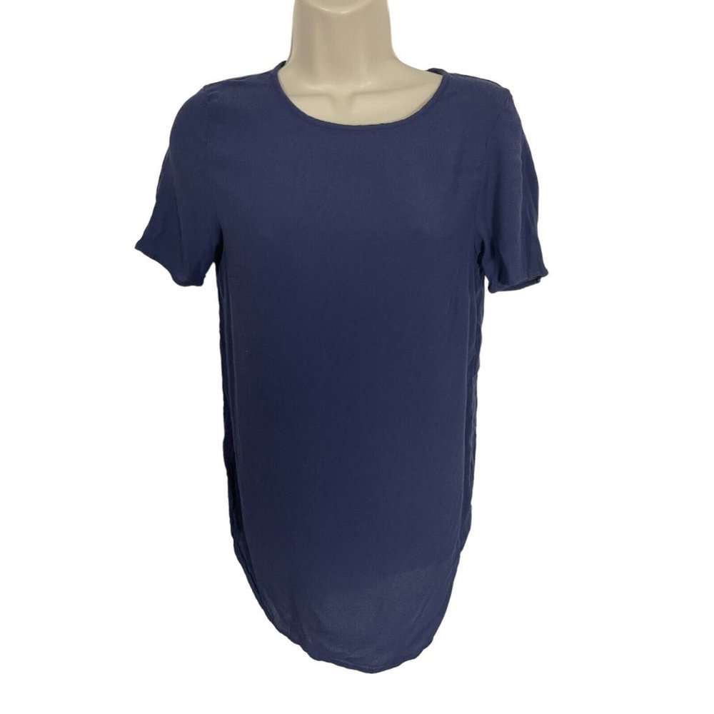 H&M Short-sleeved Blouse Top Navy Blue Viscose Size 4 Rounded Hem Keyhole Back